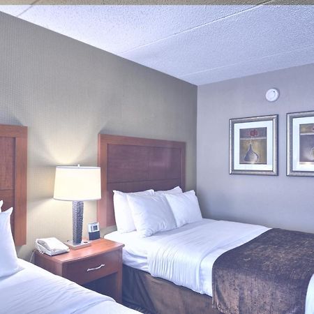 Clarion Inn & Suites - University Area Cortland Esterno foto