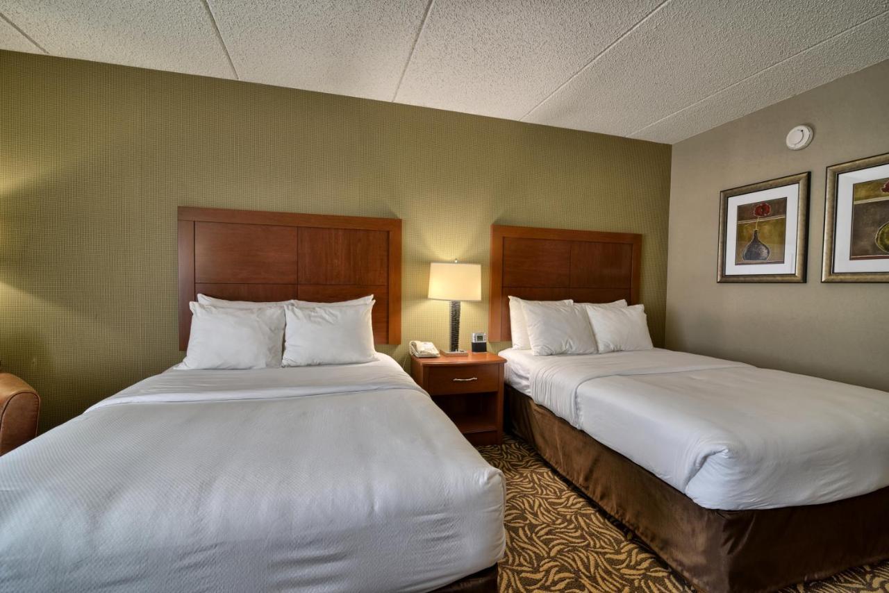 Clarion Inn & Suites - University Area Cortland Esterno foto